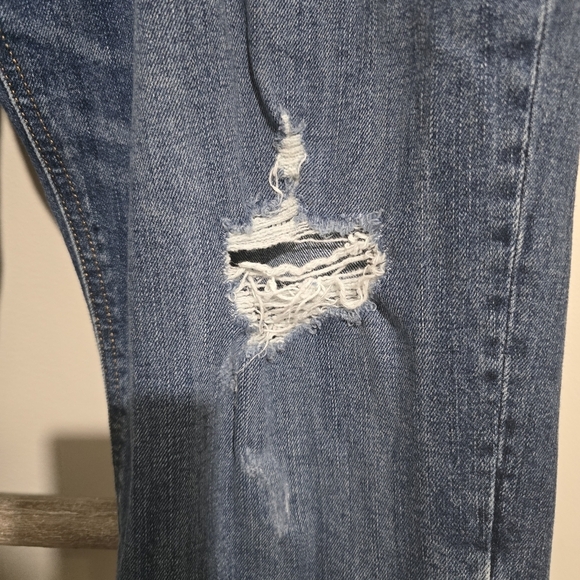 ⭐️40% Off⭐️ Old Navy Boyfriend Jeans - Picture 6 of 13